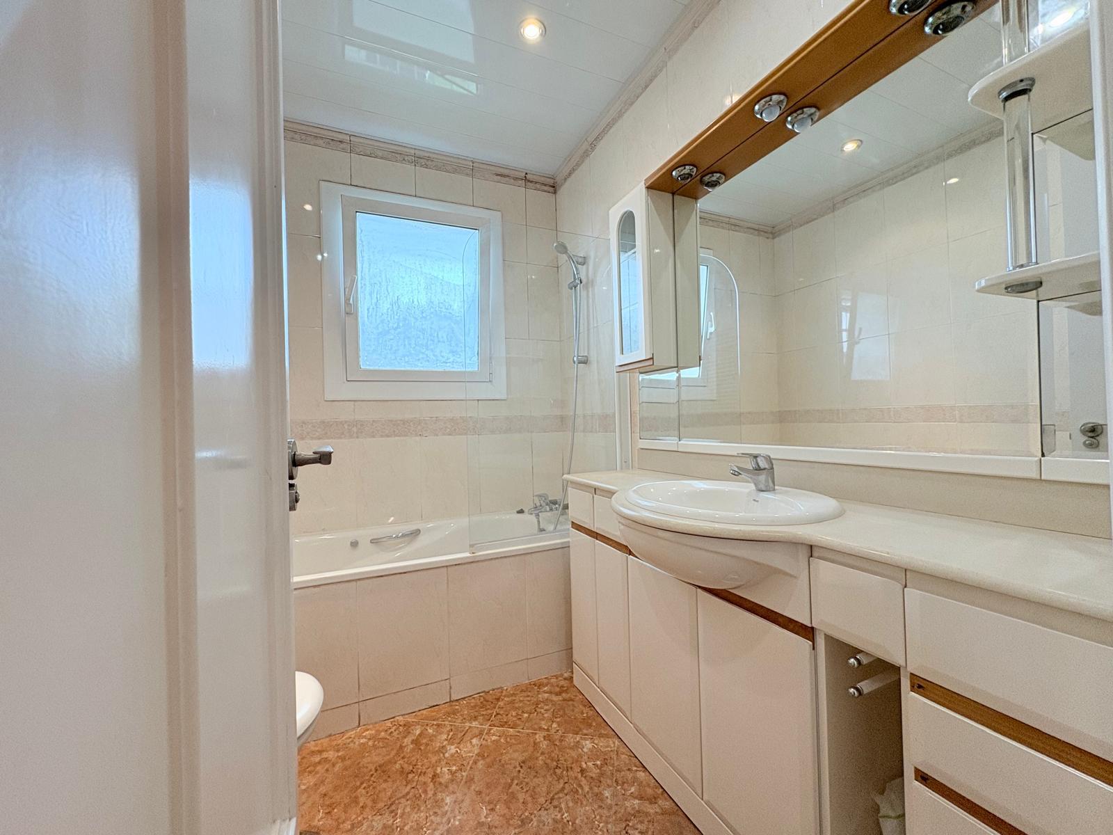 Imagen 24 Casa en venta en Barberà Del Vallès / Ca n esteper-can gorgs