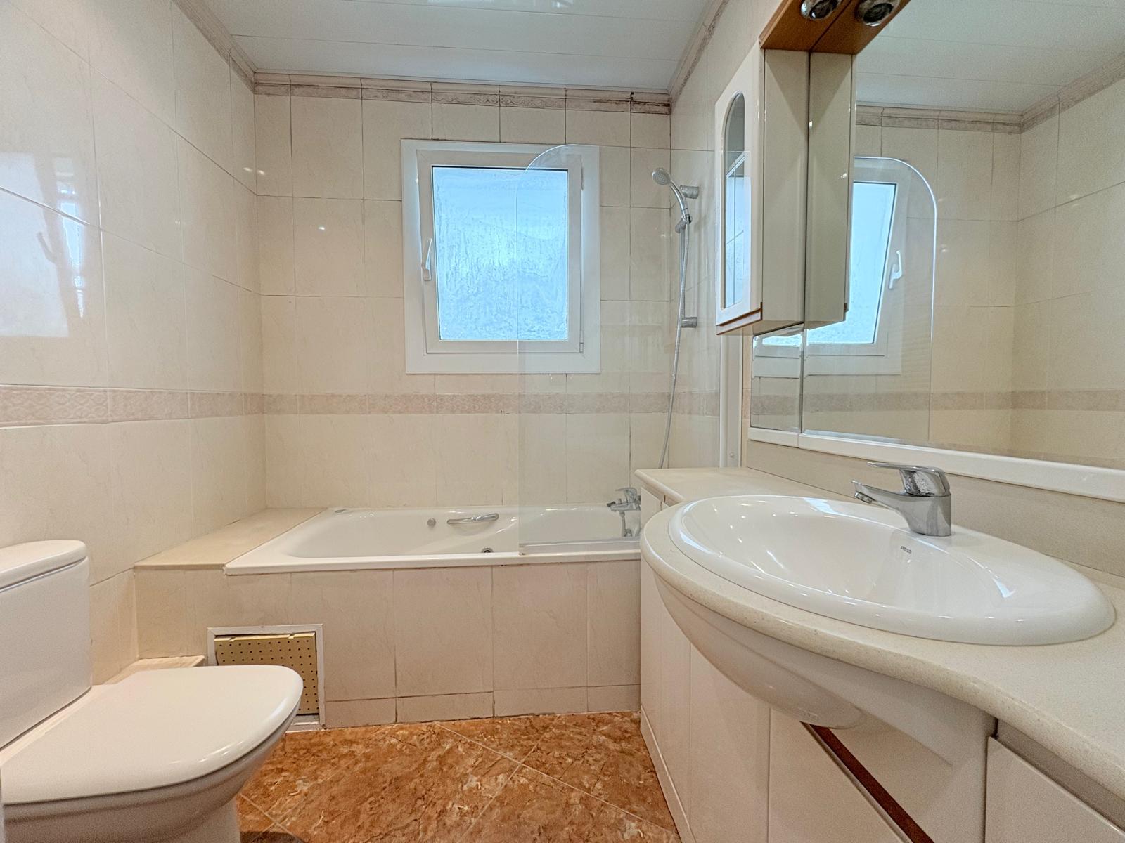 Imagen 14 Casa en venta en Barberà Del Vallès / Ca n esteper-can gorgs