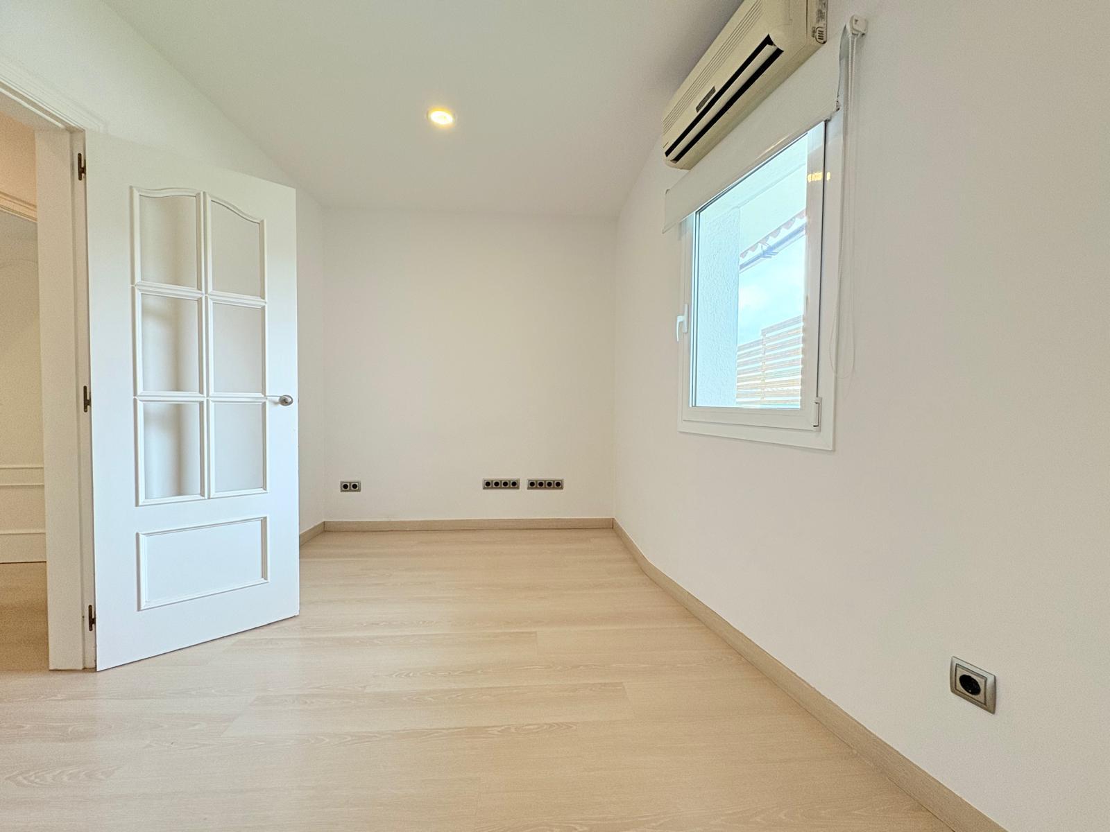 Imagen 15 Casa en venta en Barberà Del Vallès / Ca n esteper-can gorgs