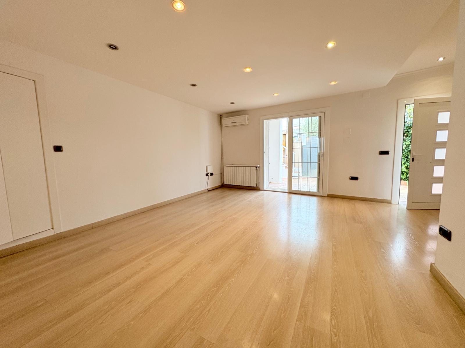 Imagen 27 Casa en venta en Barberà Del Vallès / Ca n esteper-can gorgs