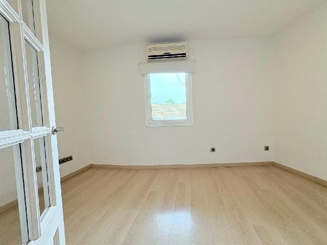 Imagen 33 Inmueble 219347 - Casa en venta en Barberà Del Vallès / Ca n esteper-can gorgs