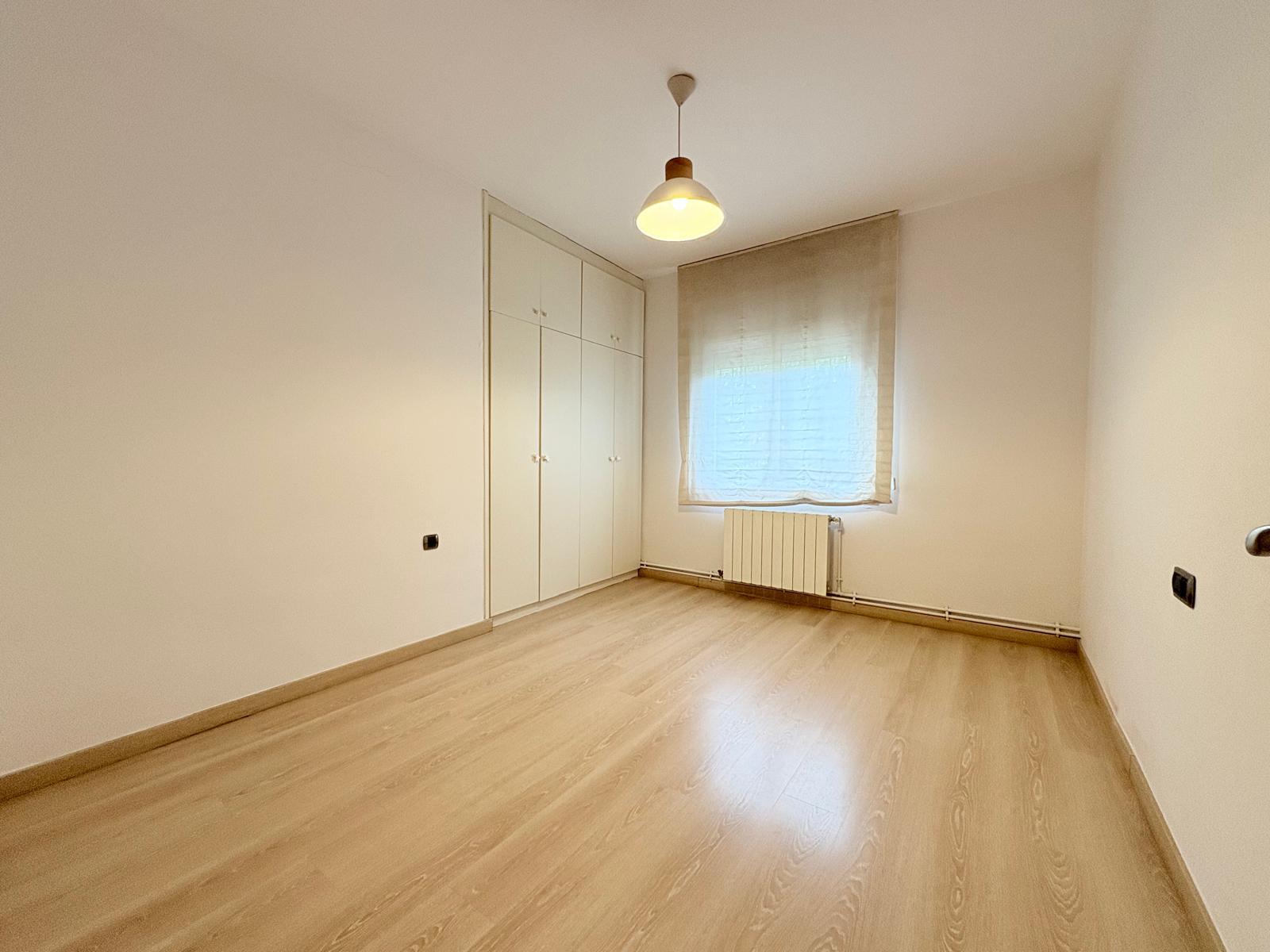 Imagen 34 Casa en venta en Barberà Del Vallès / Ca n esteper-can gorgs