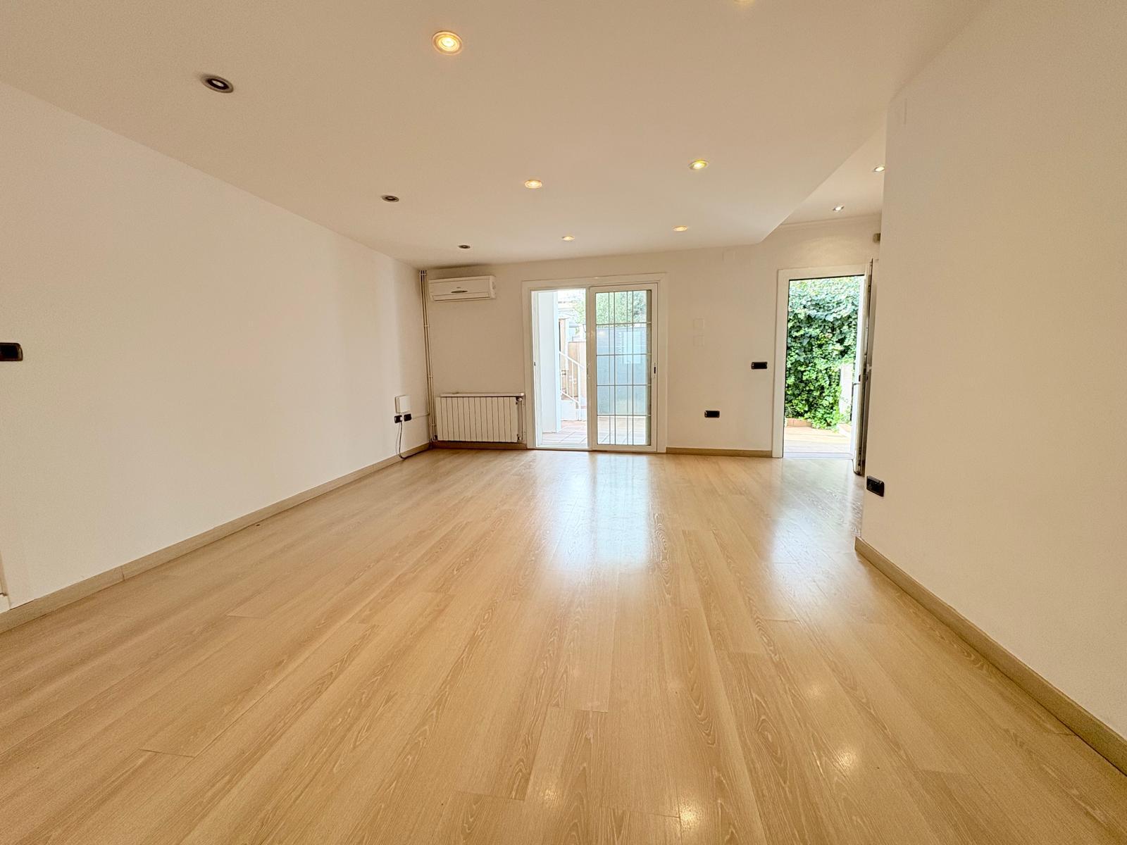 Imagen 37 Casa en venta en Barberà Del Vallès / Ca n esteper-can gorgs