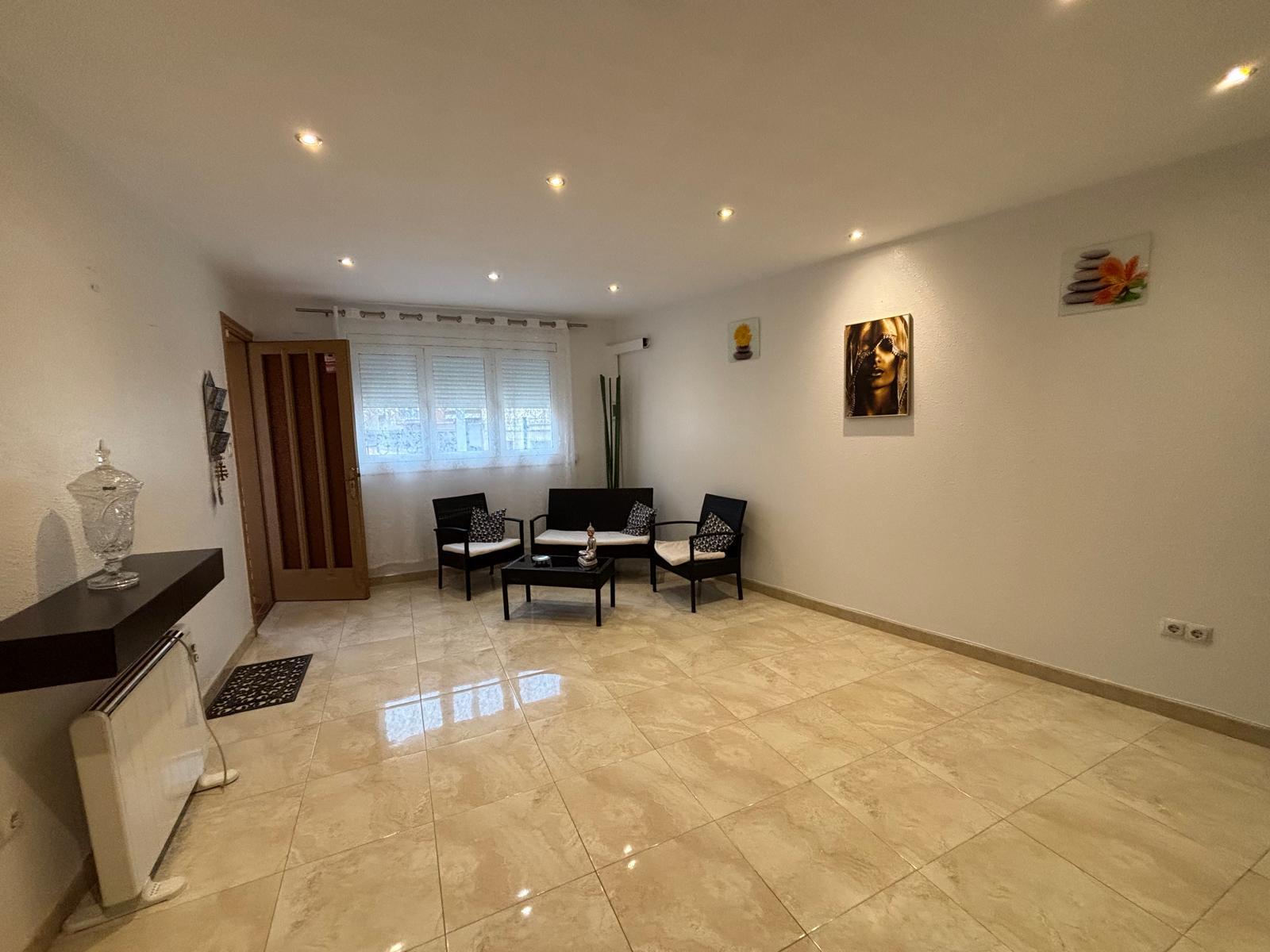 Imagen 3 Casa en venta en Sant Quirze Del Vallès / En el corazón de Sant Quirze del Vallés.