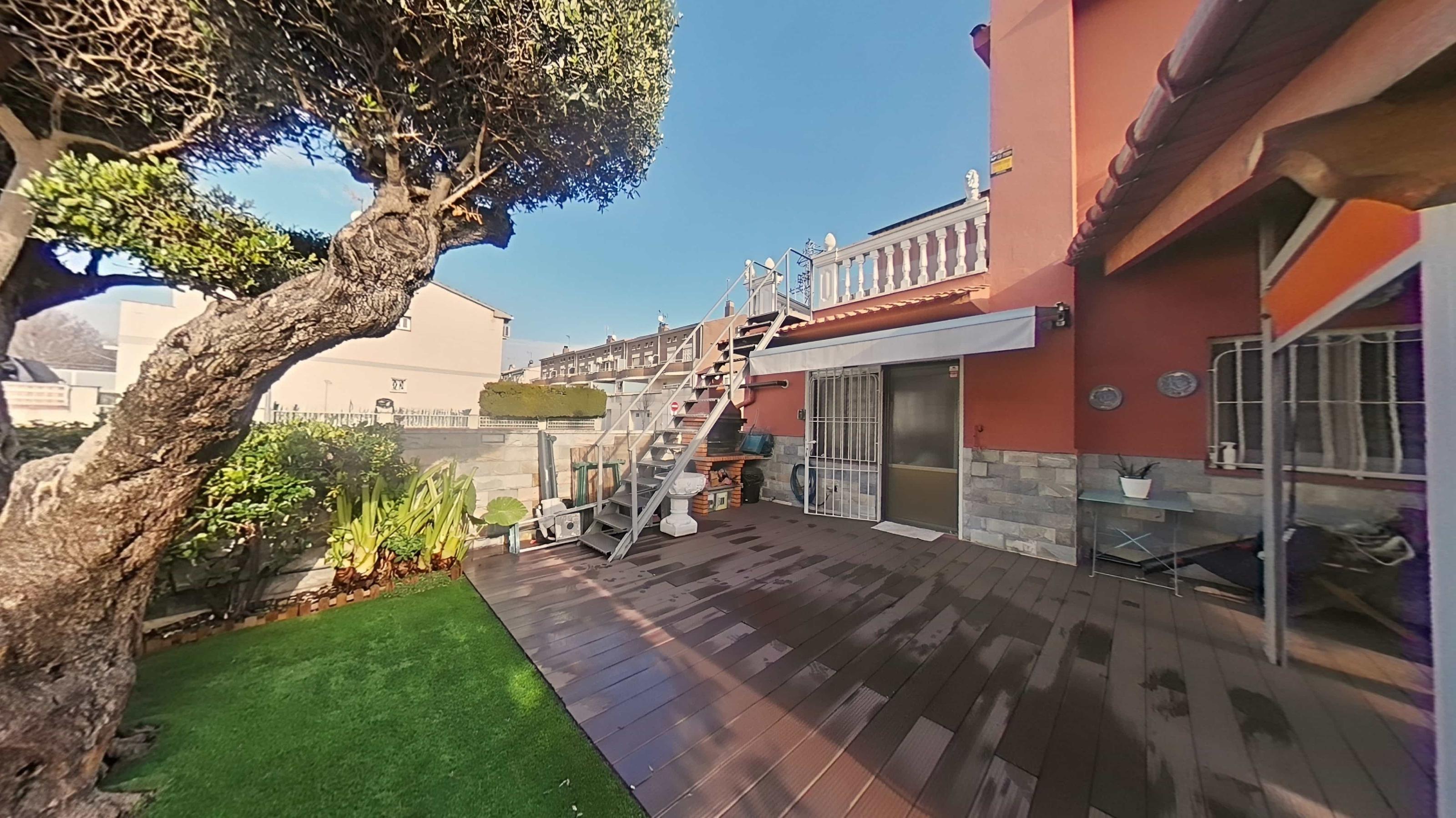 Imagen 38 Casa en venta en Polinyà / Polinya al lado del pabellón deportivo 