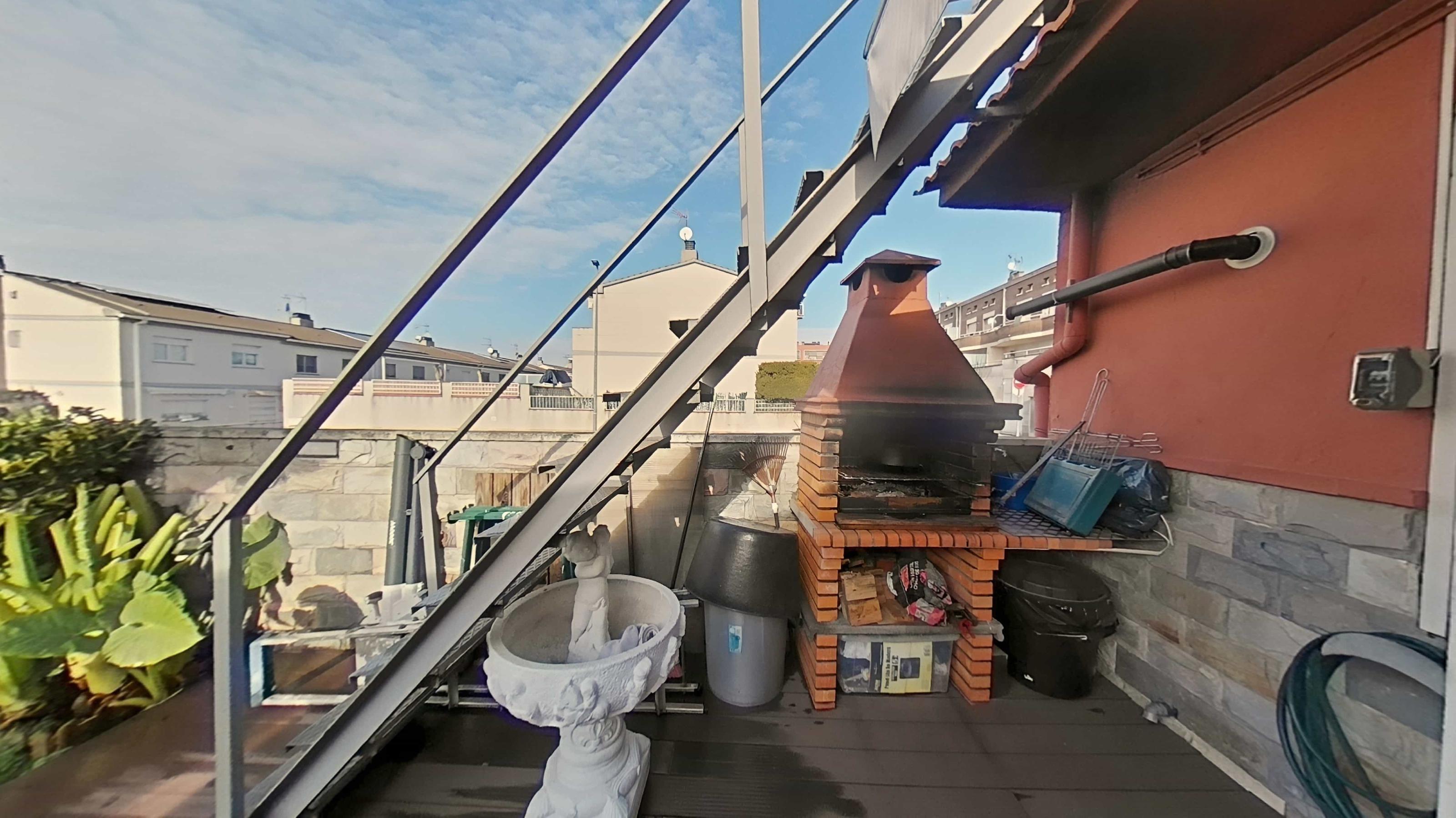 Imagen 37 Casa en venta en Polinyà / Polinya al lado del pabellón deportivo 