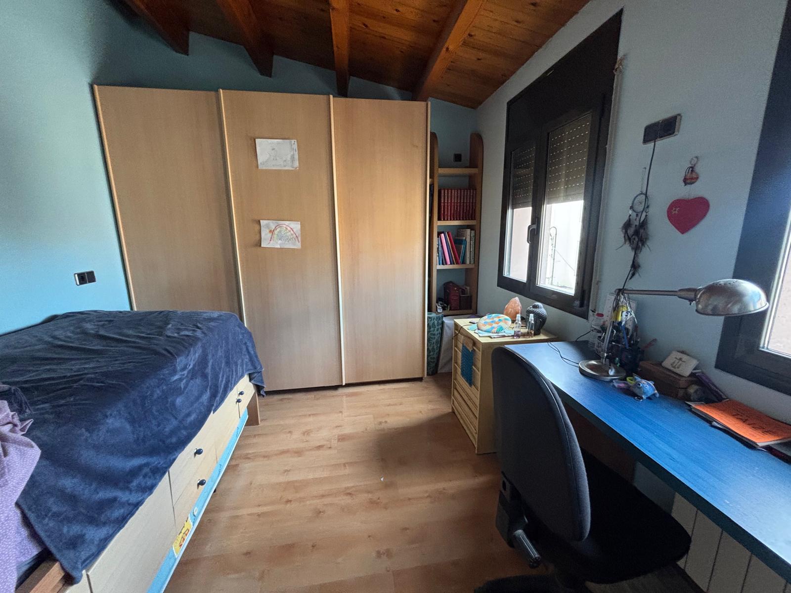 Imagen 24 Casa Adosada en venta en Sabadell / Zona centro junto todos lo servicios y transporte.