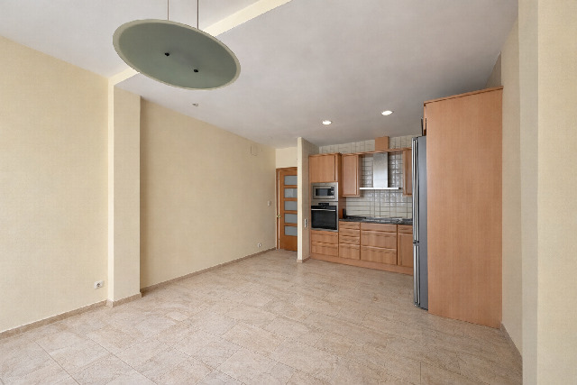 Imagen 2 Inmueble 297144 - Casa Adosada en venta en Sabadell / Zona centro junto todos lo servicios y transporte.