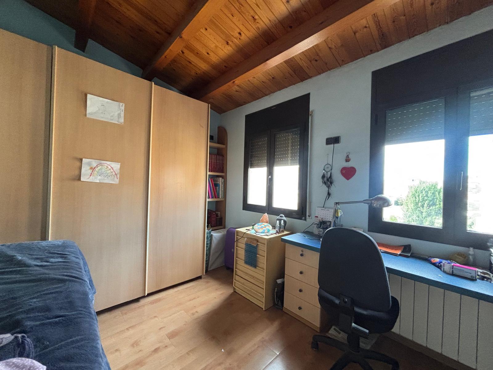 Imagen 31 Casa Adosada en venta en Sabadell / Zona centro junto todos lo servicios y transporte.