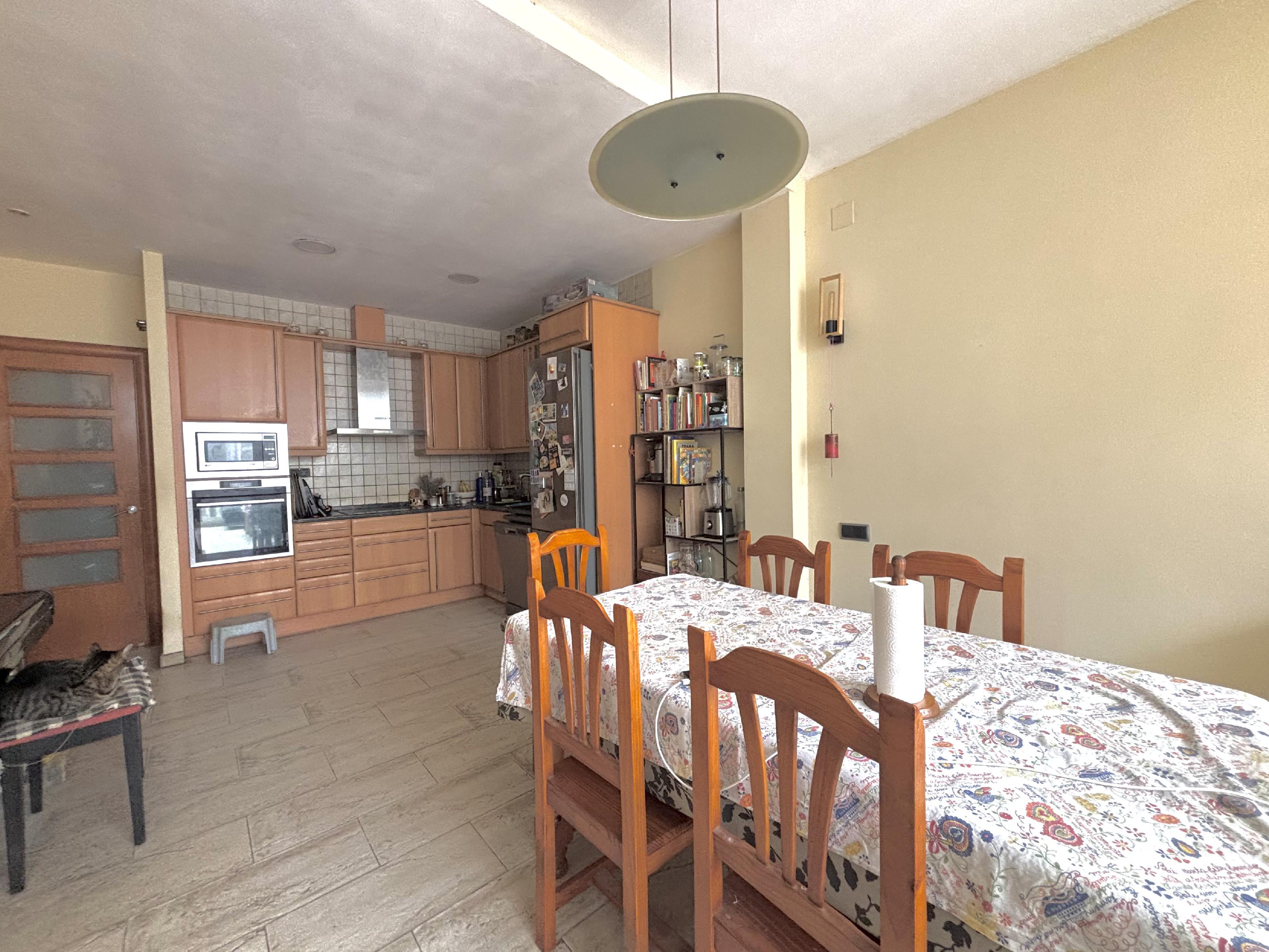 Imagen 29 Casa Adosada en venta en Sabadell / Zona centro junto todos lo servicios y transporte.