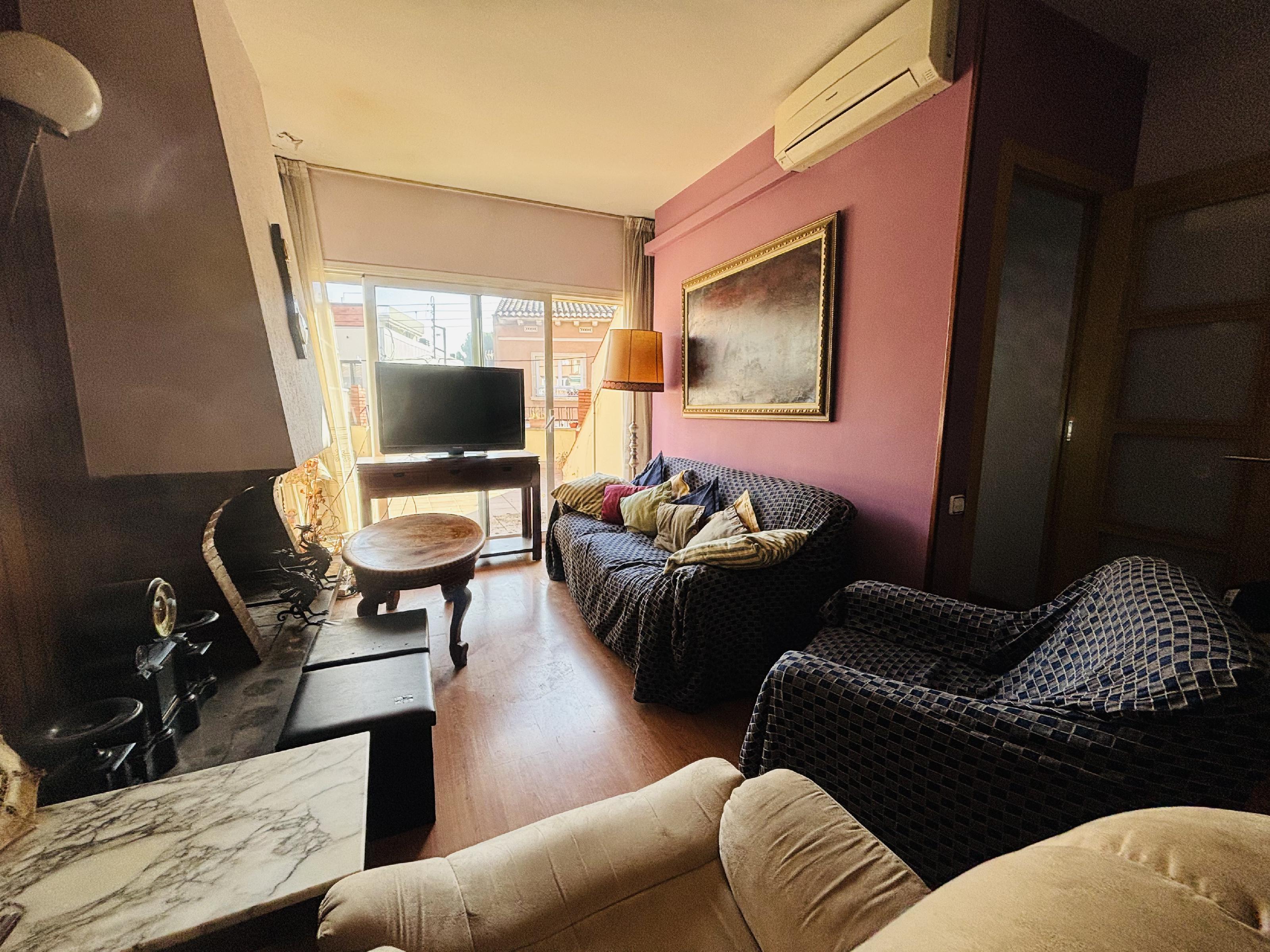 Imagen 3 Casa en venta en Sabadell / Junto Pl. Marcet y muy cerca de Hospital Taulí