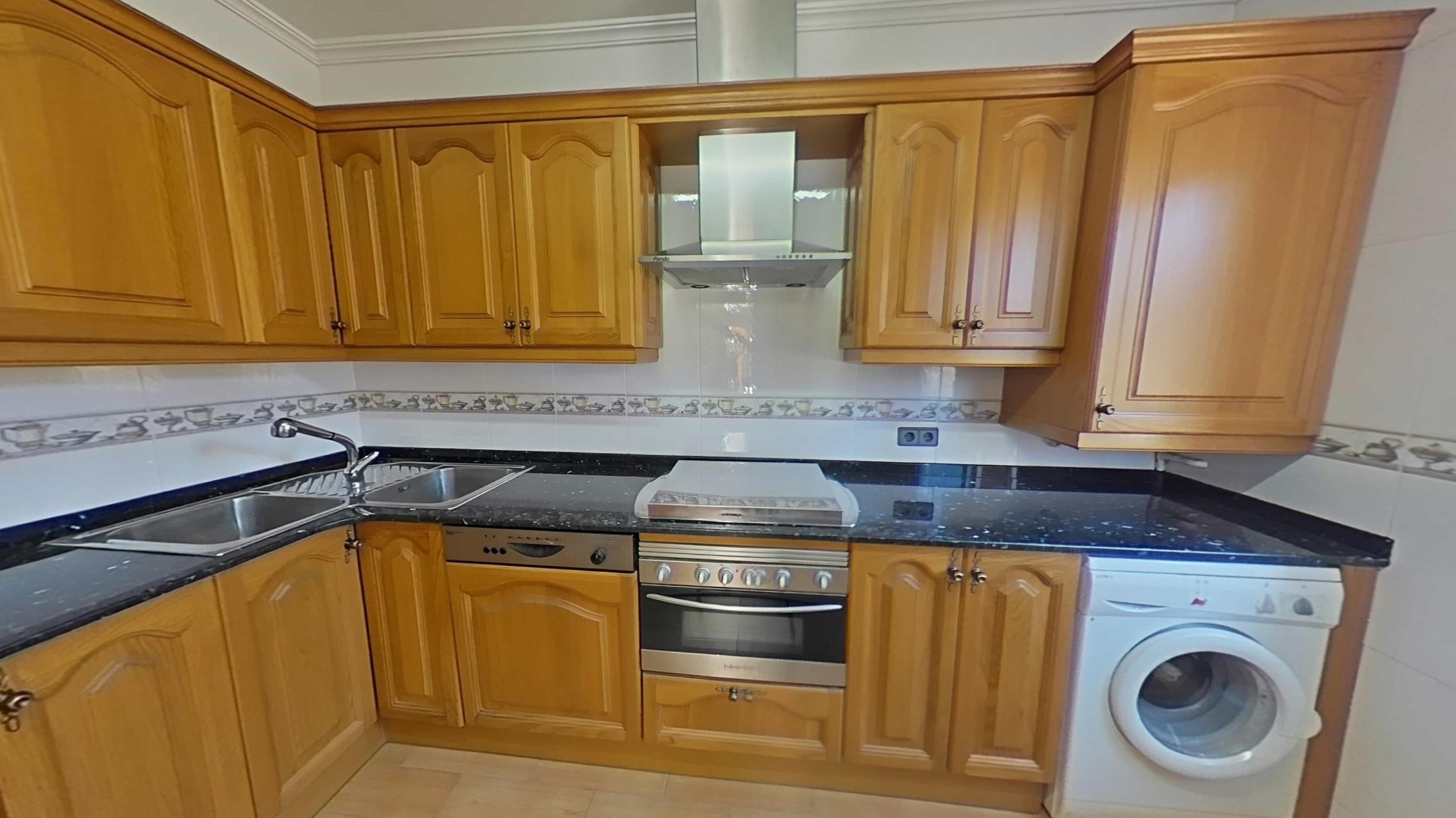 Imagen 5 Casa en venta en Montcada I Reixac / Santa María de Montcada, cerca del parque de Can Olller