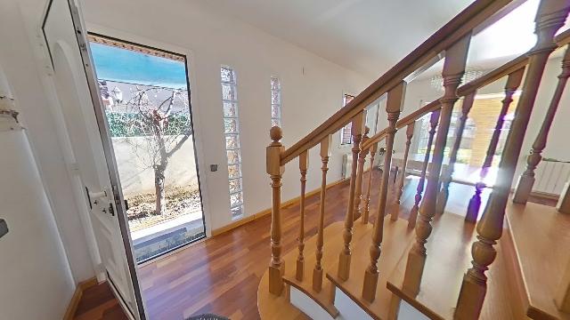 Imagen 8 Inmueble 298908 - Casa en venta en Montcada I Reixac / Santa María de Montcada, cerca del parque de Can Olller