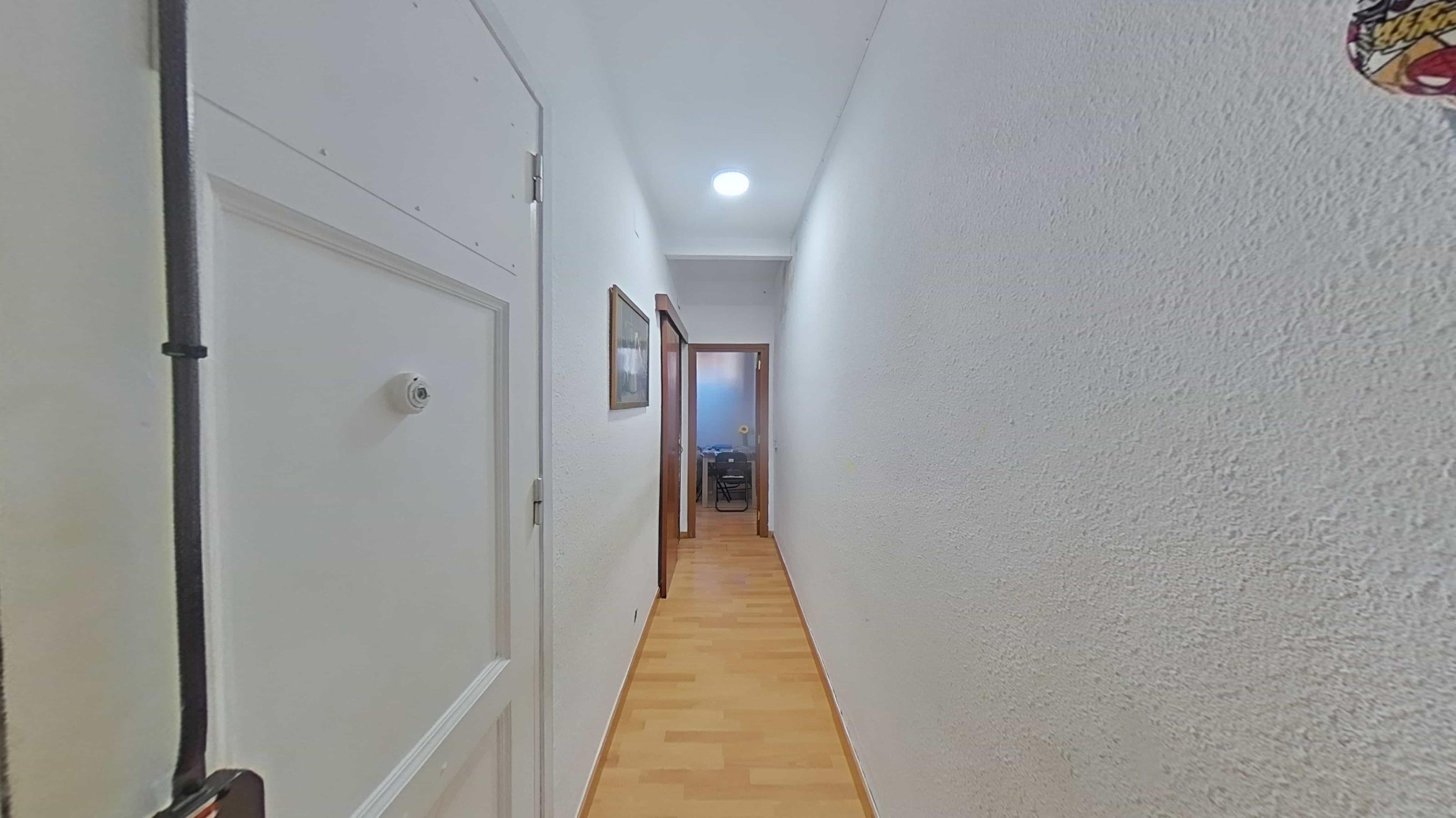 Imagen 16 Piso en venta en Sabadell / Al lado del colegio Ribatallada