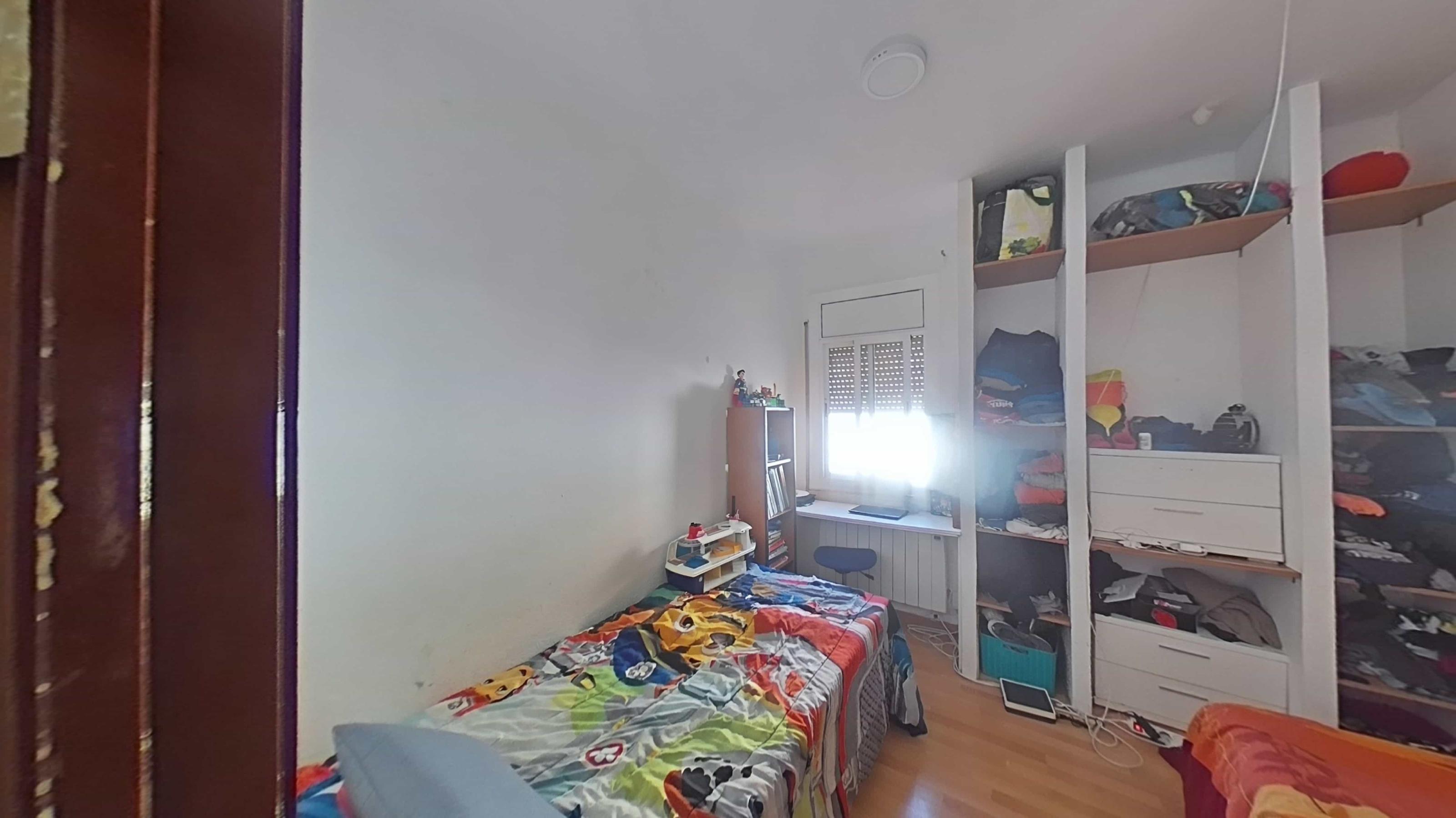 Imagen 11 Piso en venta en Sabadell / Al lado del colegio Ribatallada