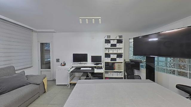 Imagen 4 Inmueble 299955 - Piso en venta en Barberà Del Vallès / A  3 minutos del ajuntamiento de barbera del valles 