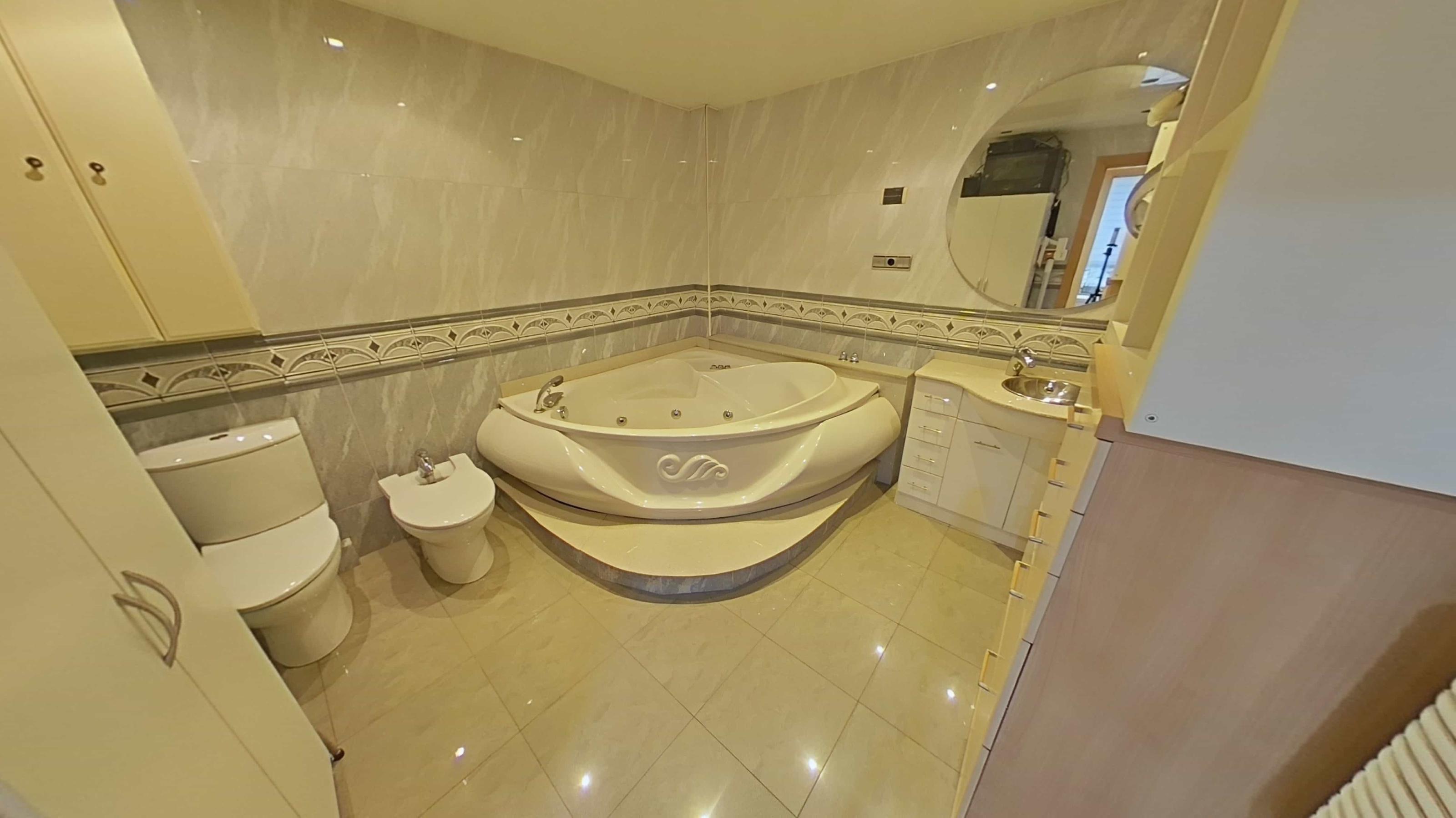 Imagen 19 Piso en venta en Barberà Del Vallès / A  3 minutos del ajuntamiento de barbera del valles 