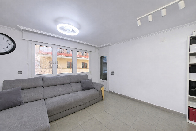 Imagen 1 Inmueble 299955 - Piso en venta en Barberà Del Vallès / A  3 minutos del ajuntamiento de barbera del valles 