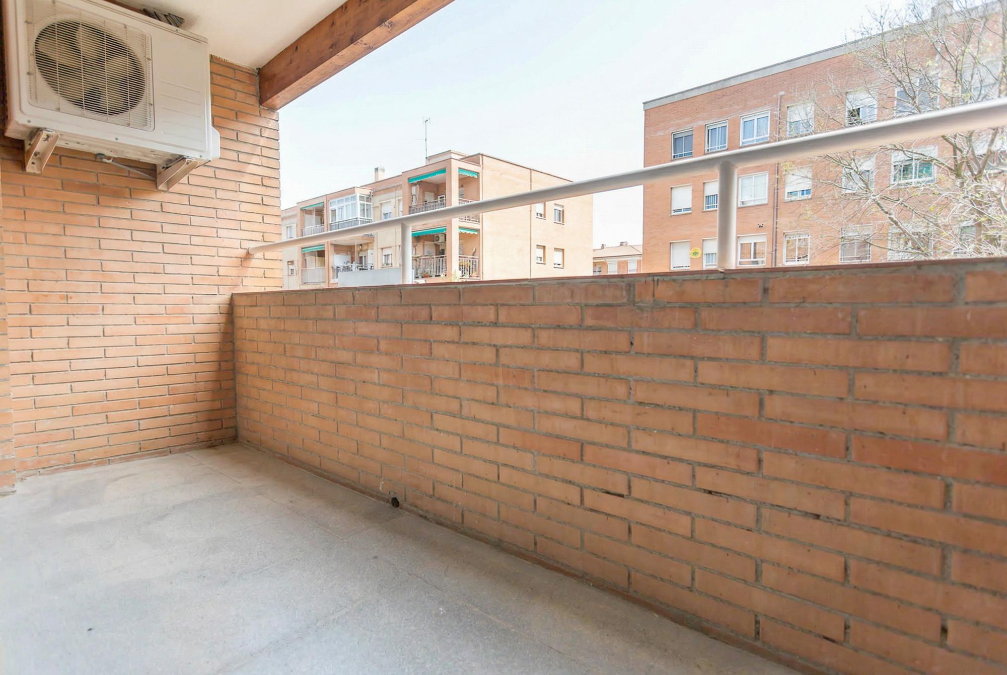 Imagen 2 Piso en venta en Sabadell / Can Rull, a 5 minutos del Parc Catalunya de Sabadell