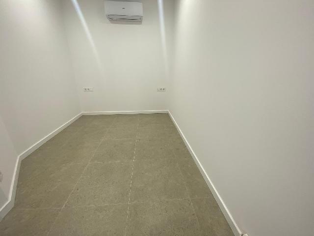 Imagen 10 Inmueble 300343 - Planta Baja en venta en Sabadell / Al lado del colegio Escola Pia 