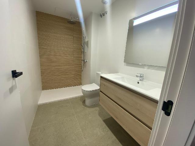 Imagen 11 Inmueble 300343 - Planta Baja en venta en Sabadell / Al lado del colegio Escola Pia 