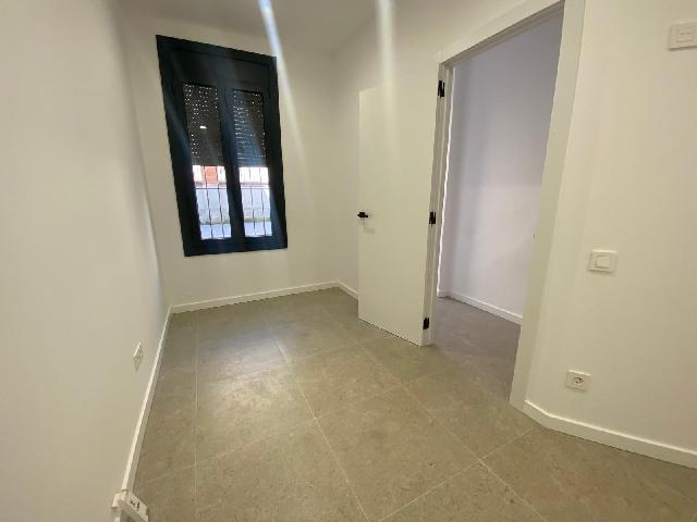 Imagen 5 Inmueble 300343 - Planta Baja en venta en Sabadell / Al lado del colegio Escola Pia 