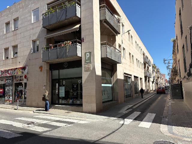 Imagen 4 Inmueble 300478 - Casa Adosada en venta en Sabadell / Casa tipo inglesa a muy pocos pasos de la misma Rambla