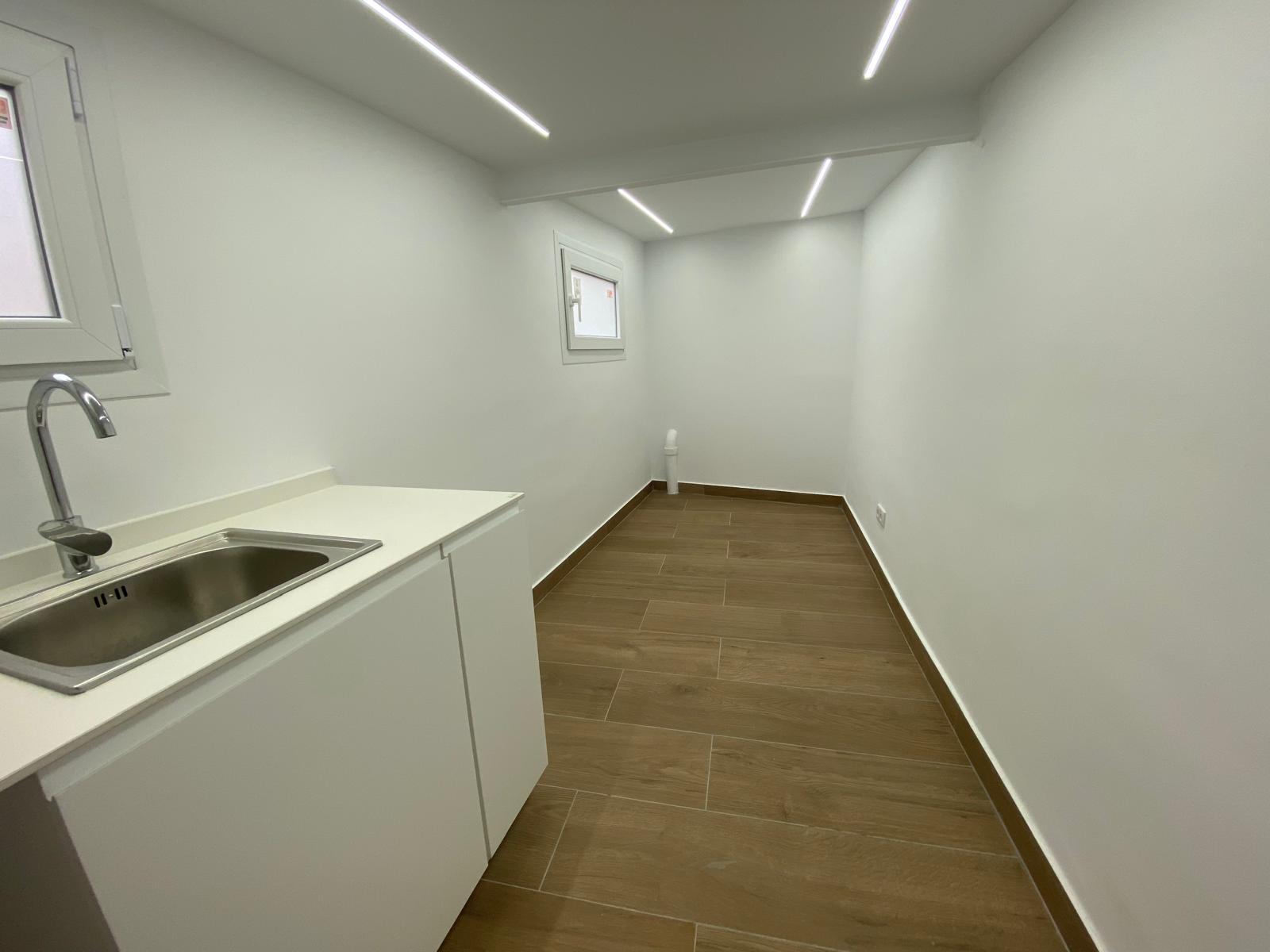 Imagen 4 Piso en venta en Sabadell / Poblenou junto al centro Civic 