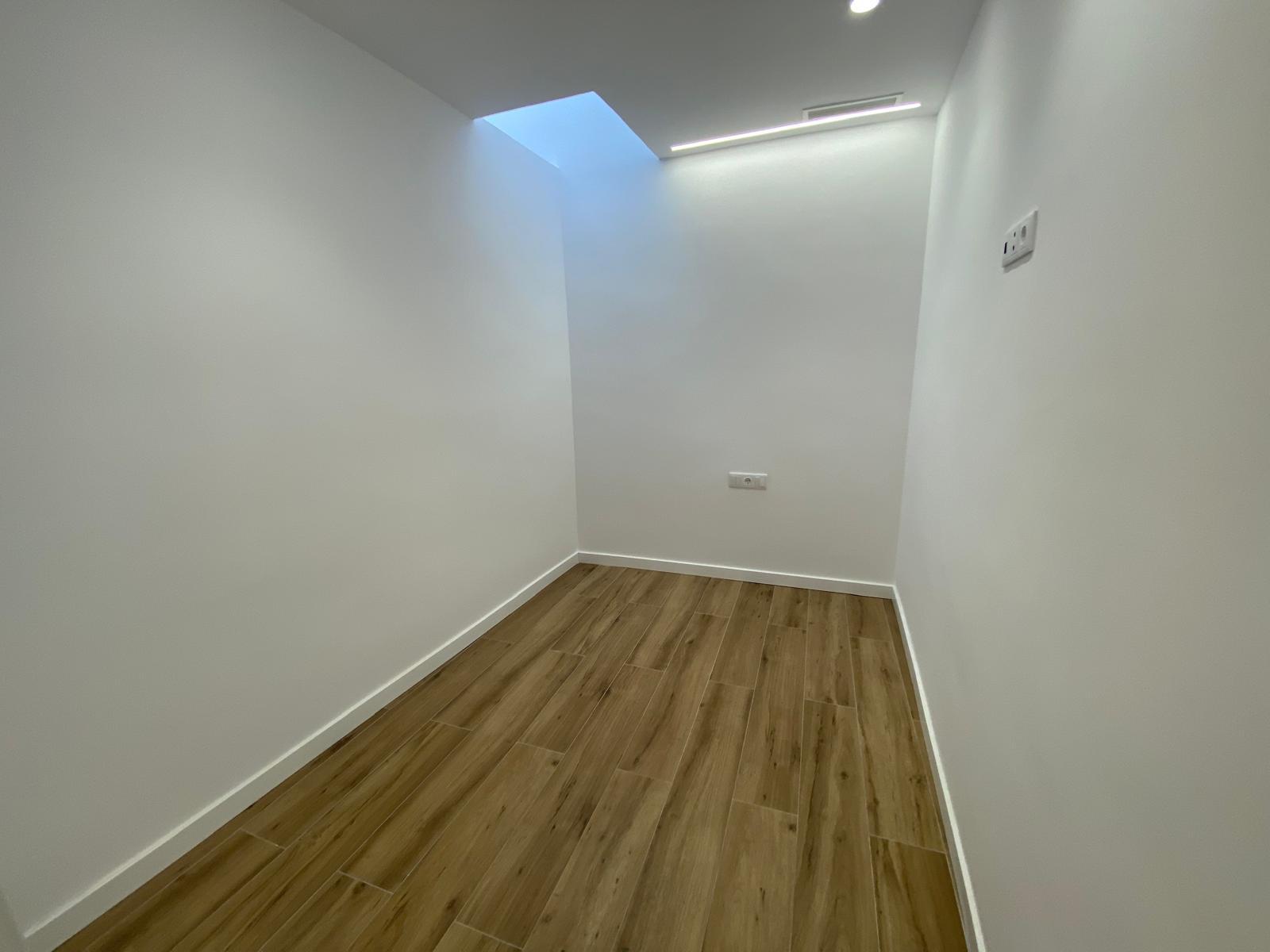 Imagen 10 Piso en venta en Sabadell / Poblenou junto al centro Civic 