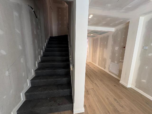 Imagen 10 Inmueble 301849 - Dúplex en alquiler en Sabadell / Nuevo a estrenar, en la misma Rambla de Sabadell.