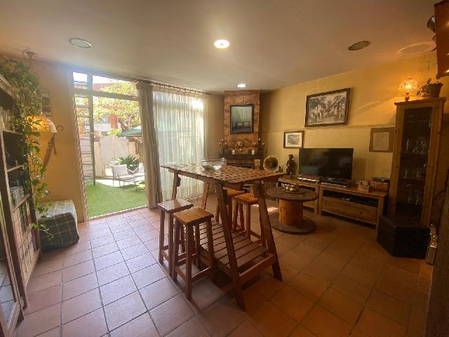 Imagen 13 Inmueble 301909 - Casa Adosada en venta en Sabadell / Poblenou junto al centro Civic 