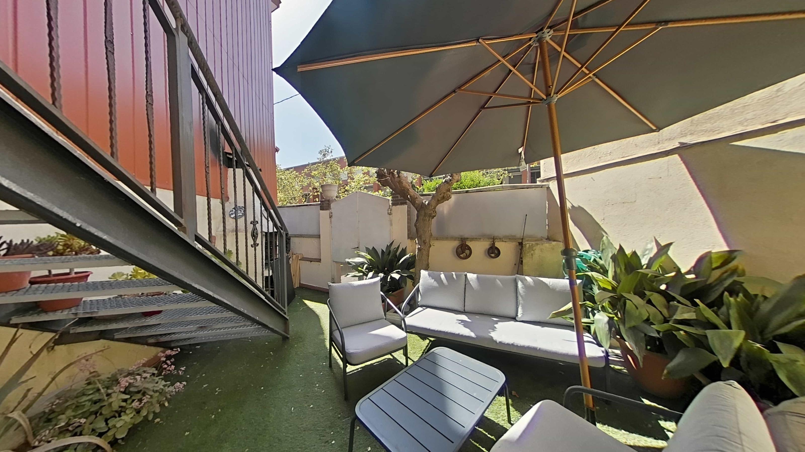 Imagen 7 Casa Adosada en venta en Sabadell / Poblenou junto al centro Civic 