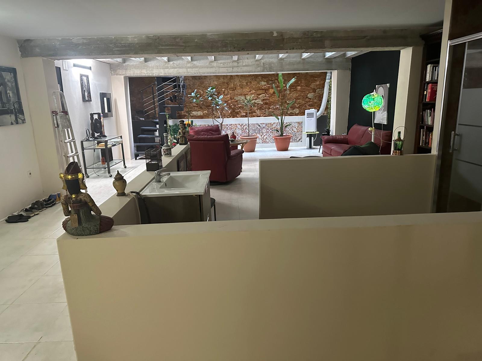Imagen 4 Planta Baja en venta en Barcelona / Calle Canalejas junto el Mercado de Sant Medi