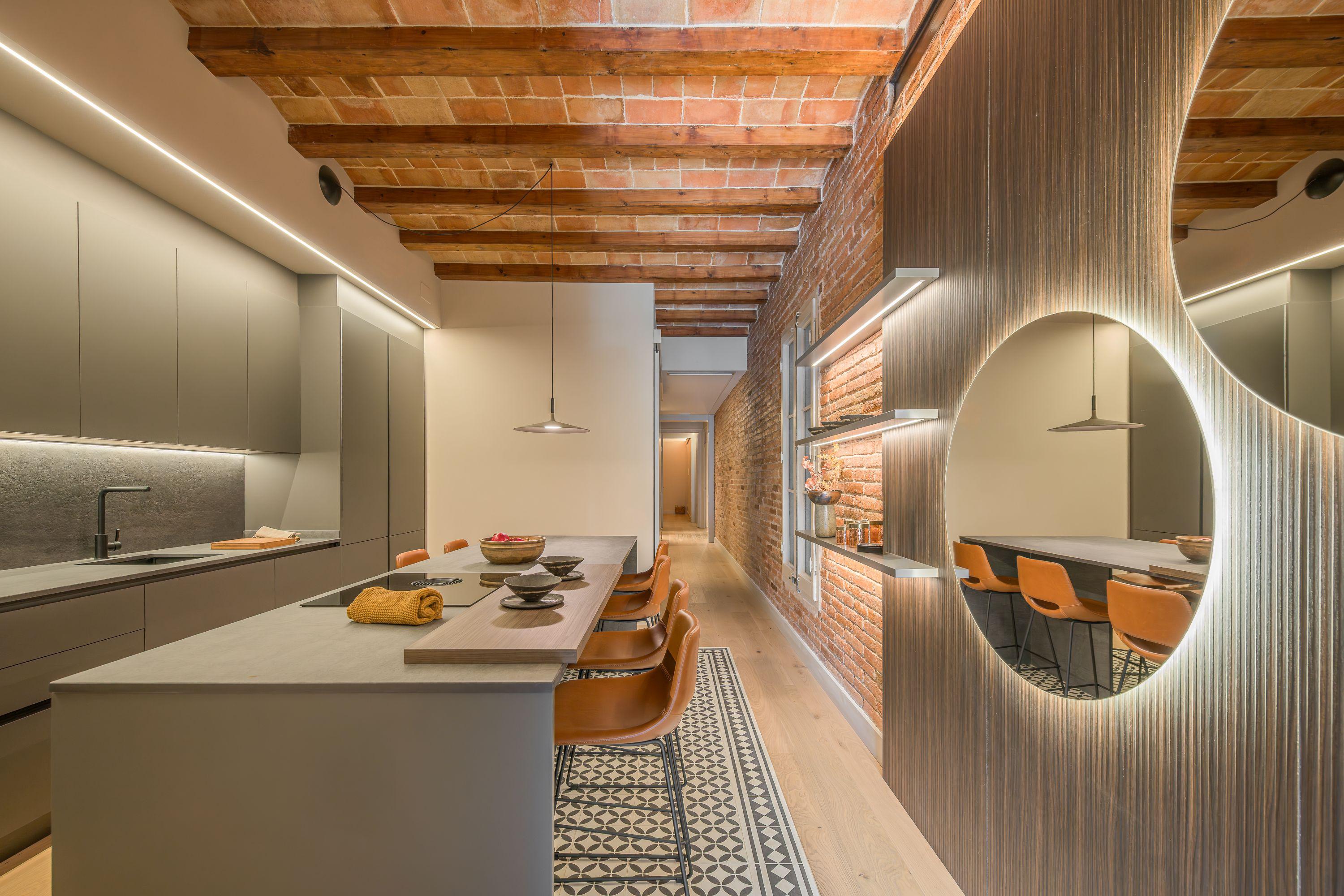 Imagen 1 Piso en venta en Barcelona / Gran Via de Les Corts Catalanes - Villarroel