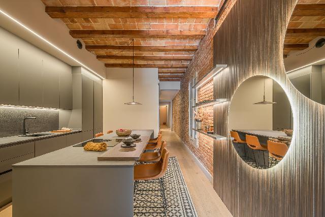 Imagen 1 Inmueble 295821 - Piso en venta en Barcelona / Gran Via de Les Corts Catalanes - Villarroel