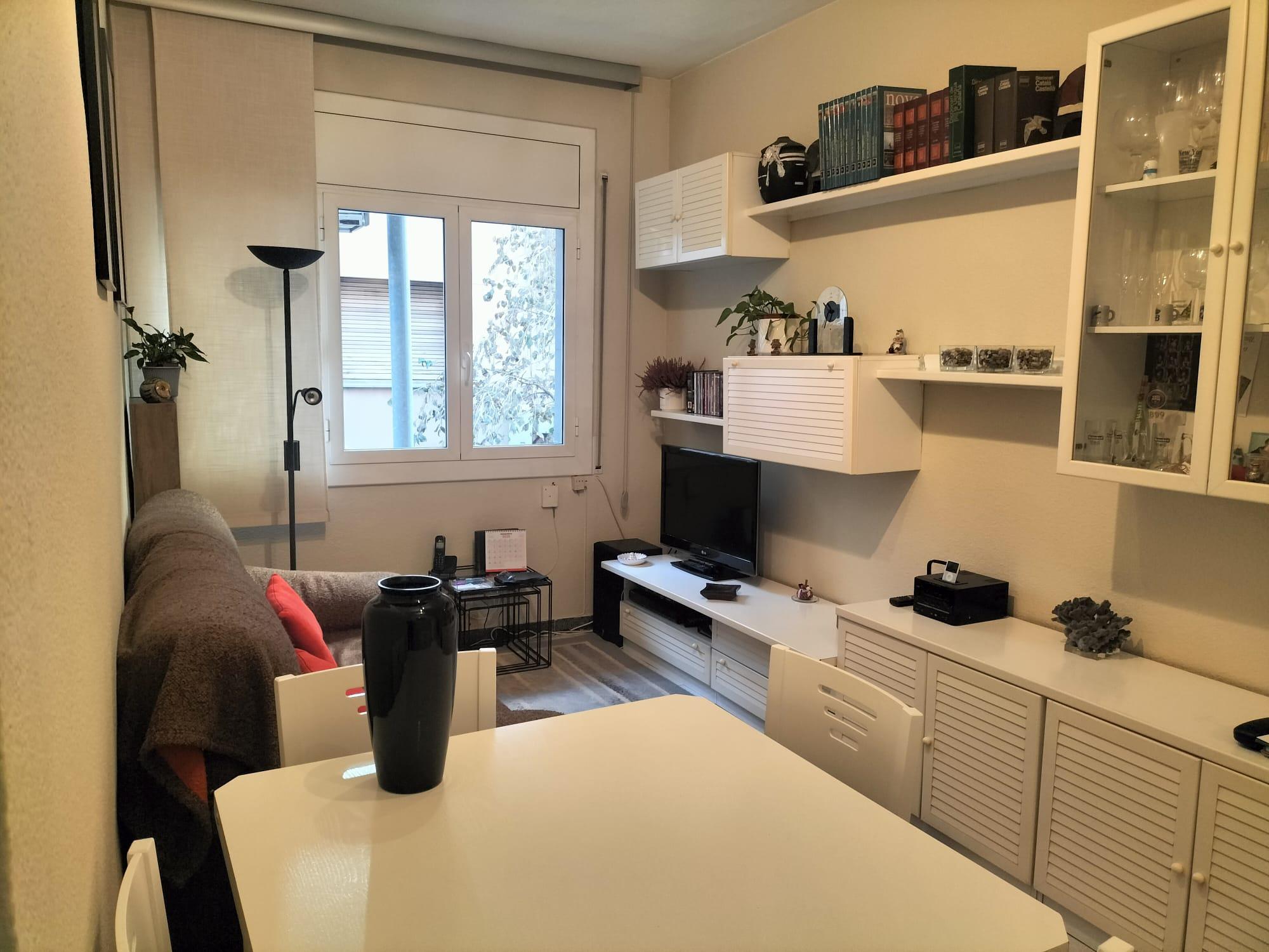 Imagen 2 Piso en venta en Barcelona / Novell - Joan Güell