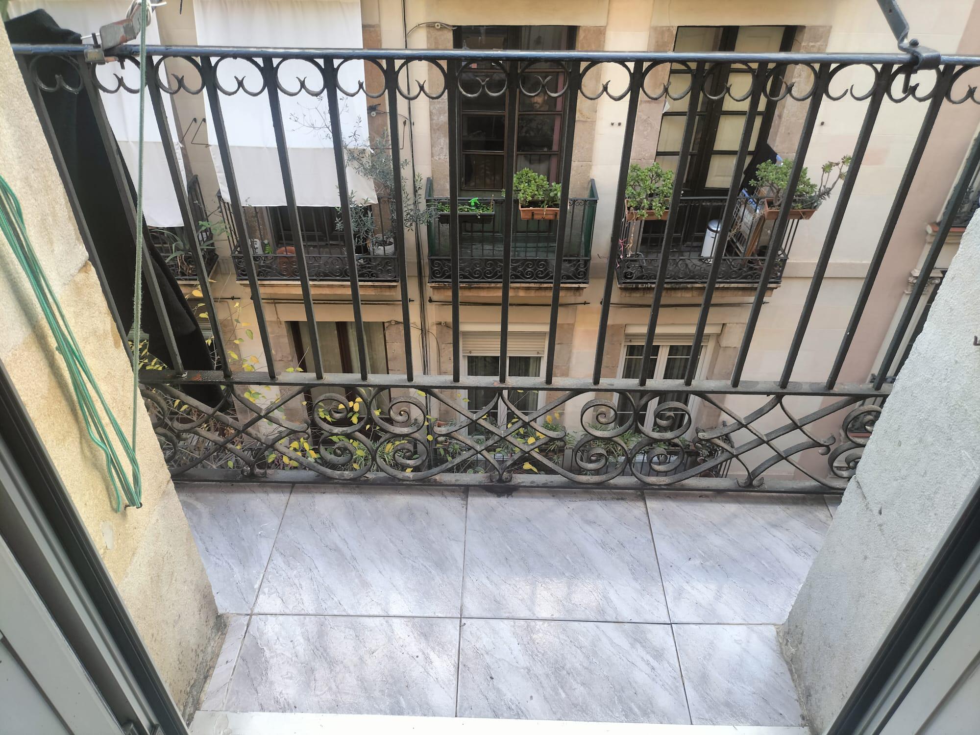 Imagen 2 Piso en venta en Barcelona / Peu de la Creu - Joaquim Costa