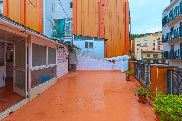 Imagen 2 Inmueble 299166 - Casa en venta en Barcelona / Alavarado frente metro L3 Roquetes