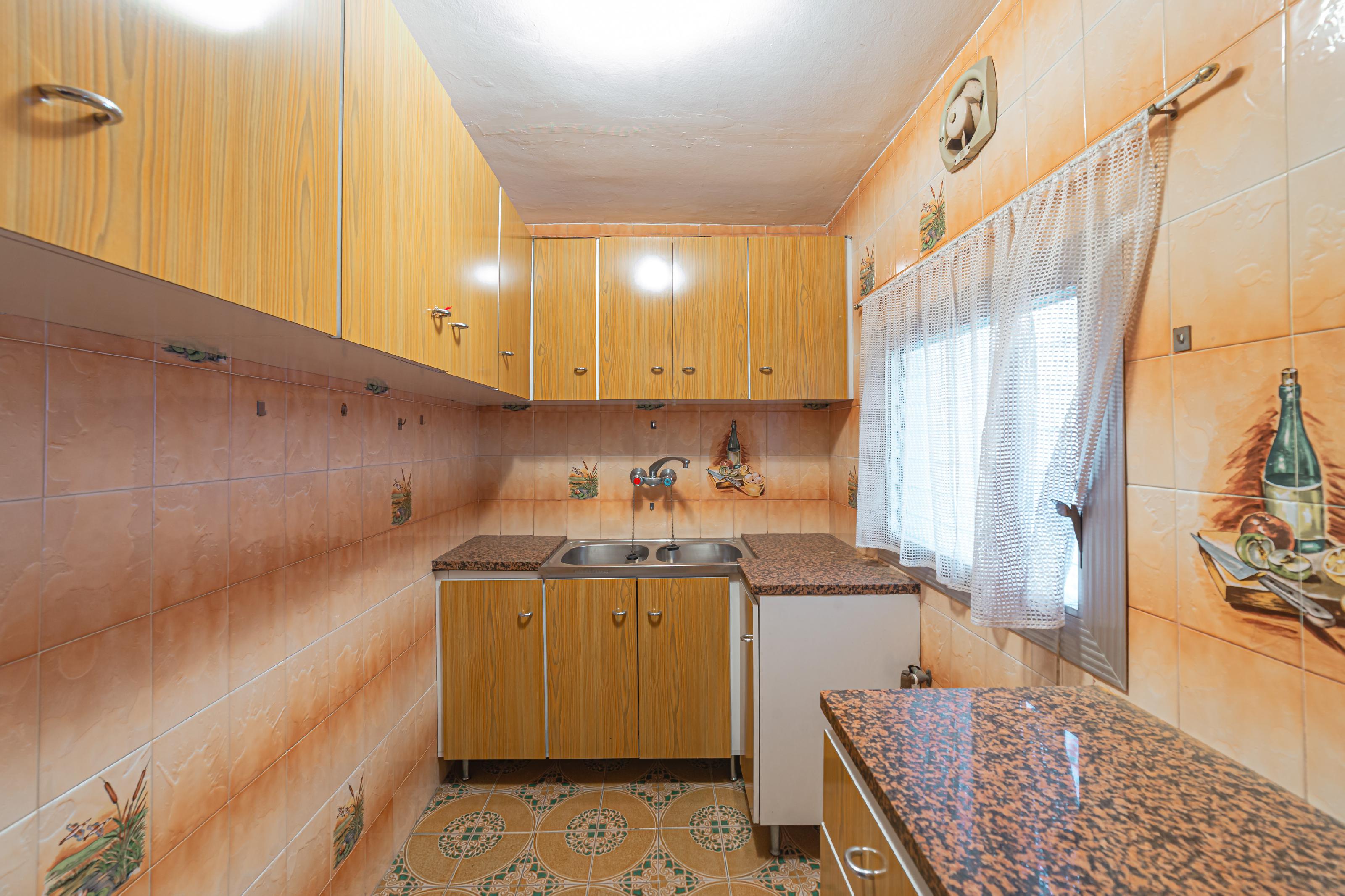 Imagen 17 Casa en venta en Barcelona / Alavarado frente metro L3 Roquetes