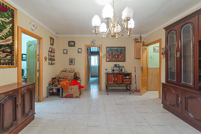 Imagen 3 Inmueble 299166 - Casa en venta en Barcelona / Alavarado frente metro L3 Roquetes