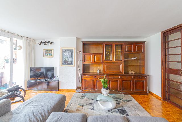 Imagen 15 Inmueble 299547 - Piso en venta en Barcelona / Av. Xile - Club Esportiu Laietà