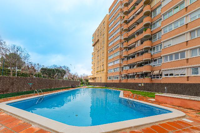 Imagen 31 Inmueble 299547 - Piso en venta en Barcelona / Av. Xile - Club Esportiu Laietà