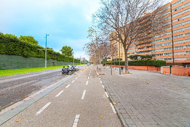 Imagen 39 Inmueble 299547 - Piso en venta en Barcelona / Av. Xile - Club Esportiu Laietà