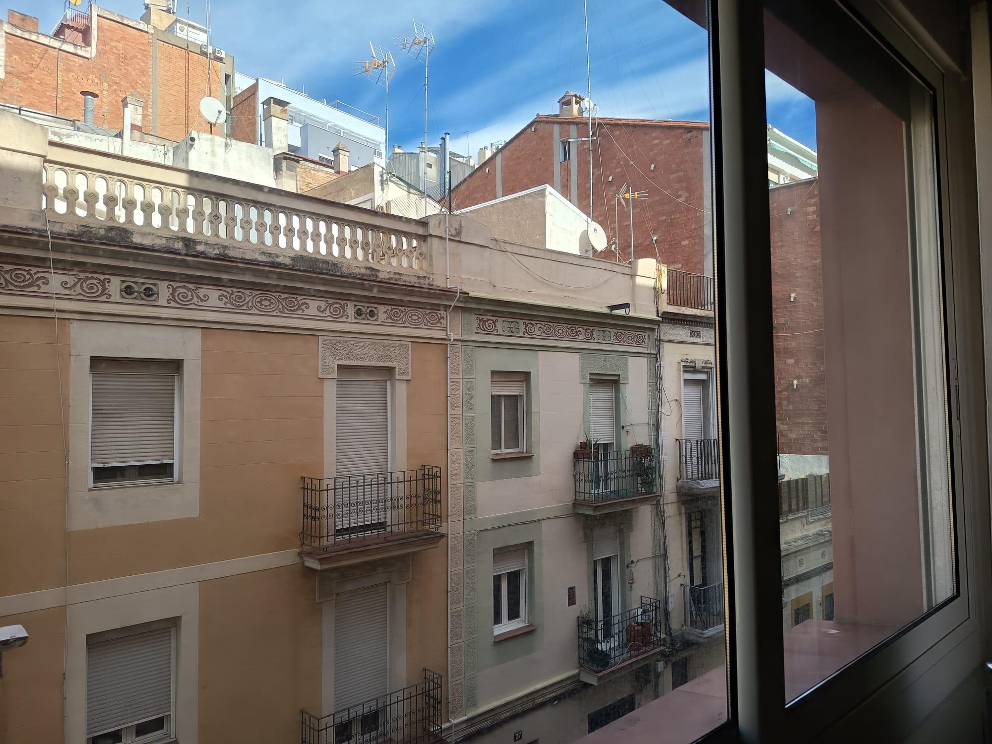 Imagen 3 Piso en venta en Barcelona / Violant d´Hongria - Juan de Sada