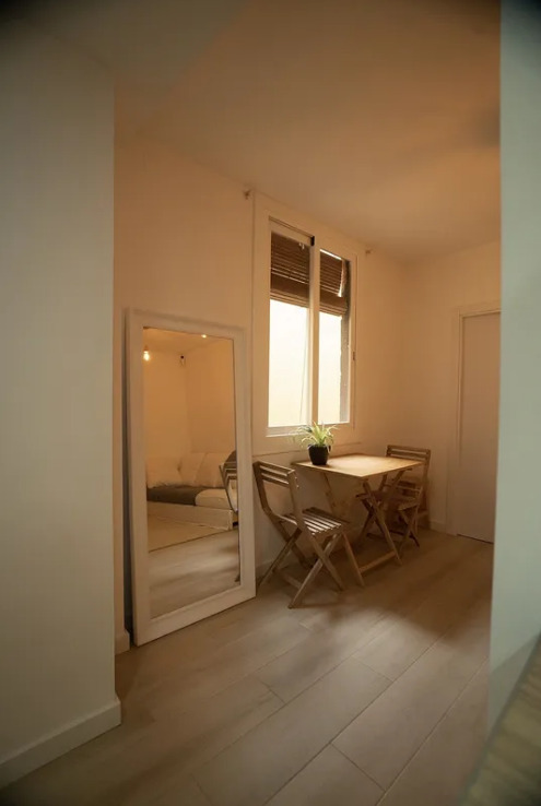 Imagen 4 Apartamento en venta en Barcelona / Calle Picalquers