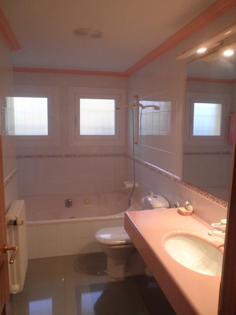 Imagen 8 Casa Aislada en venta en Lloret De Mar / Urbanitzacio Canyelles de Lloret de Mar