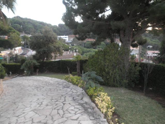 Imagen 2 Casa Aislada en venta en Lloret De Mar / Urbanitzacio Canyelles de Lloret de Mar