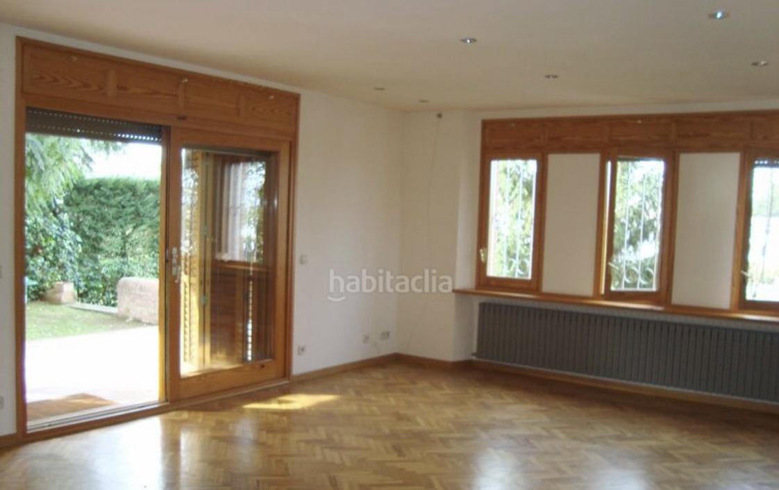 Imagen 5 Casa Aislada en venta en Girona / Xalet a la zona residencial de Palau - Girona.