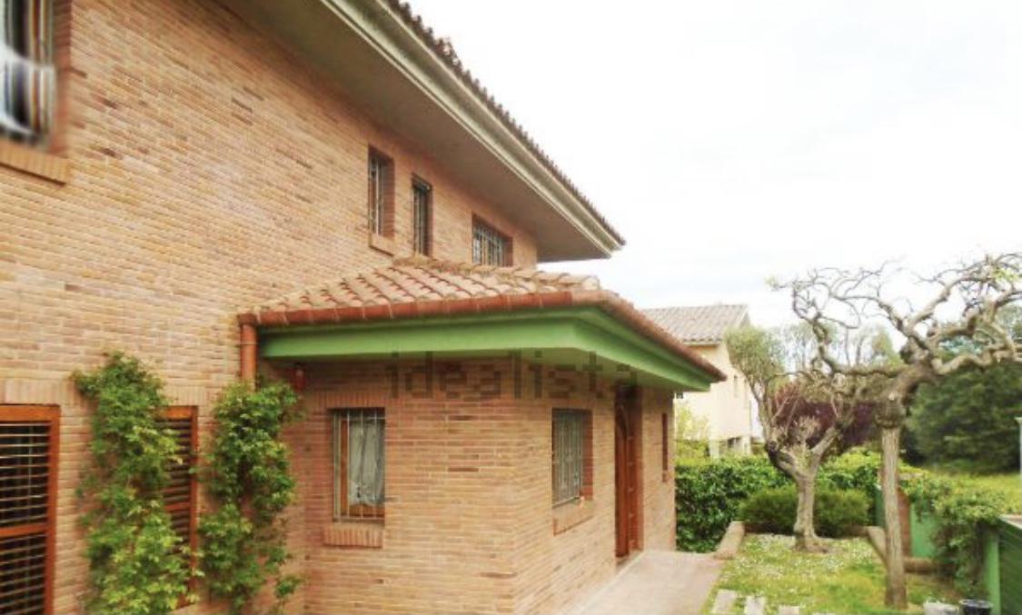 Imagen 2 Casa Aislada en venta en Girona / Xalet a la zona residencial de Palau - Girona.