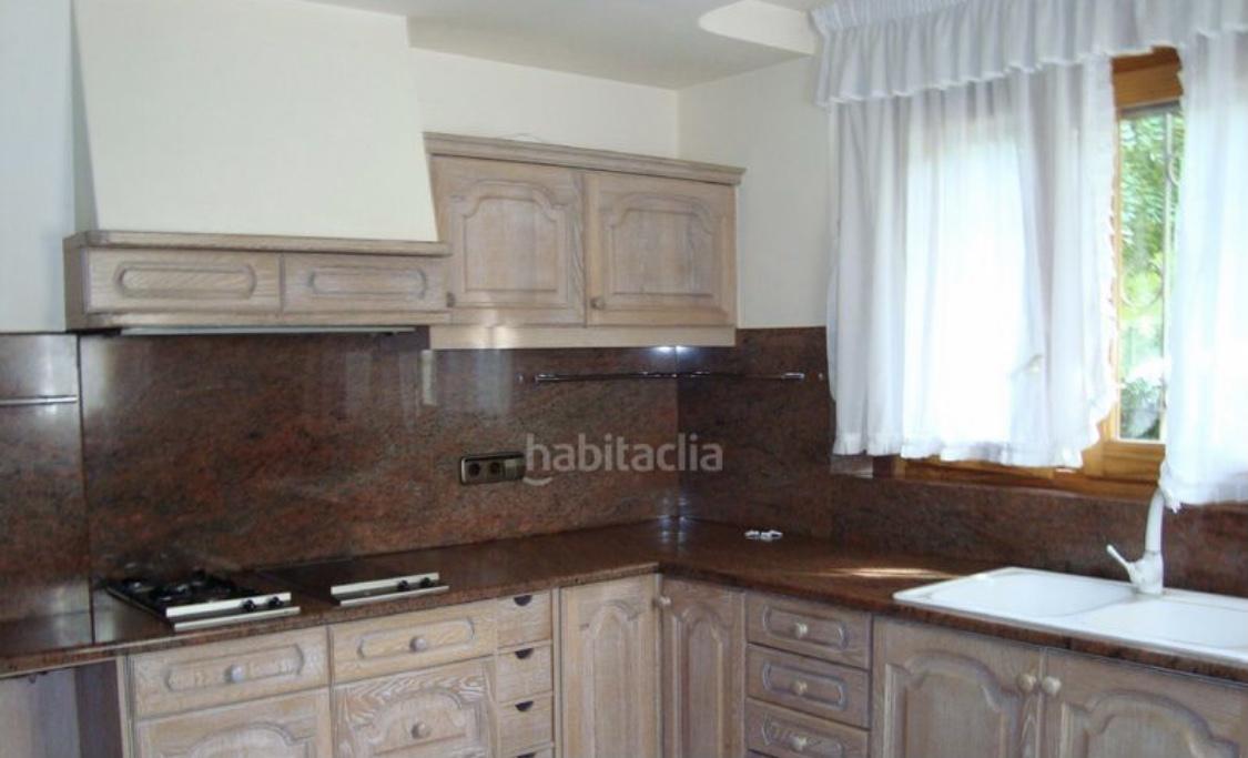 Imagen 3 Casa Aislada en venta en Girona / Xalet a la zona residencial de Palau - Girona.